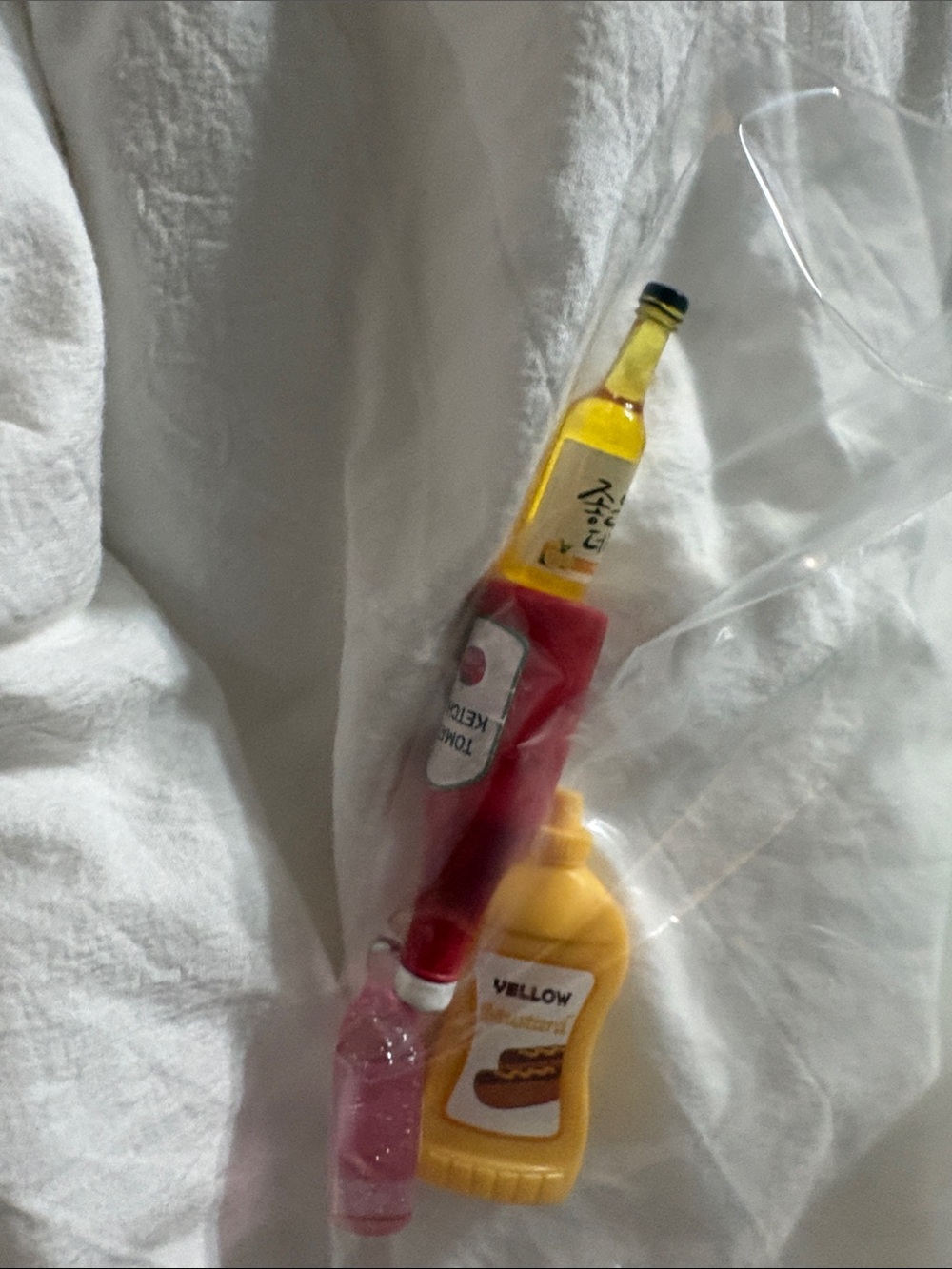 Toy Food Set Keychain with Ketchup and Mustard Bottles - Yellow & Red